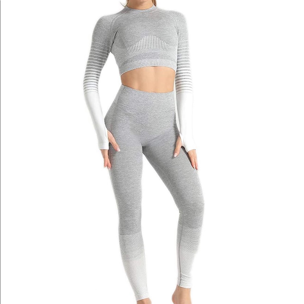 Ombré Workout Set - Picture 6 of 7